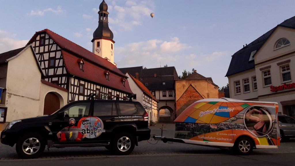 Ballonverfolger Ballonfahrt Sachsen.
Ballonverfolger job Minijob.
Ballonfahrt Zwickau